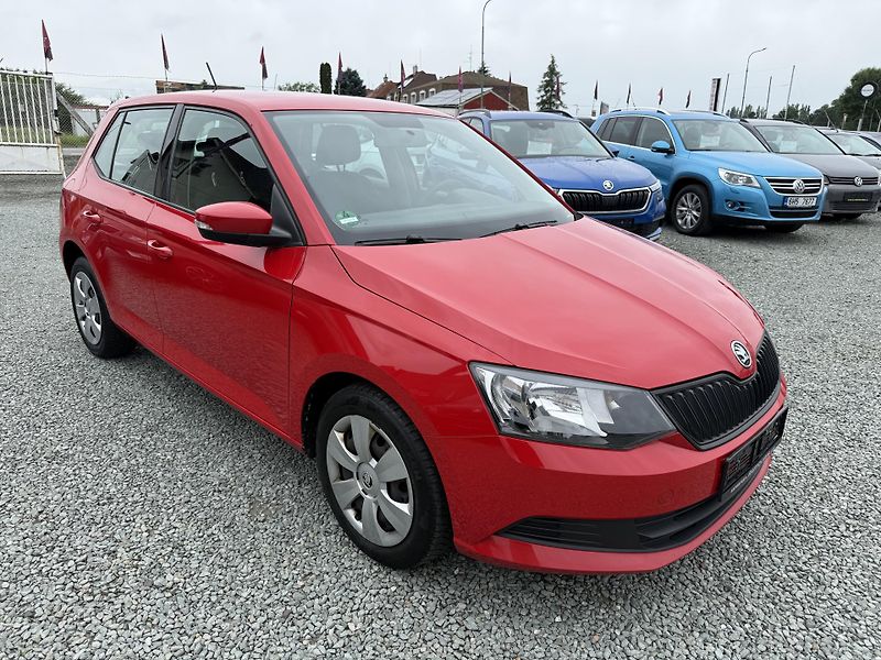 Škoda Fabia 1.0 MPI Cool Plus - fotka 1 z 13