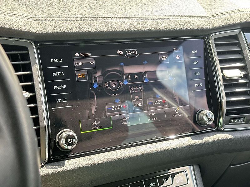 Škoda Kodiaq (2023) 2.0 TDI 4x4 DSG L&K - fotka 14 z 31