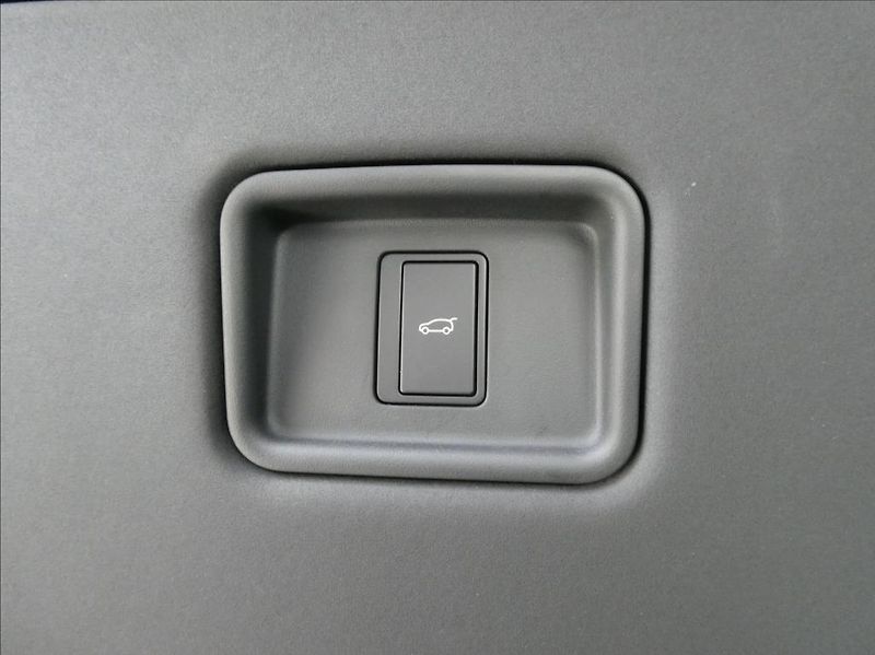 Land Rover Range Rover Sport 4,4 P530 First Edt,ČR,1maj,DPH - fotka 23 z 58