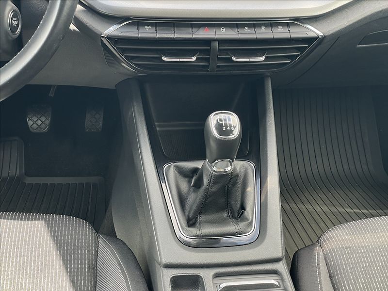 Škoda Octavia 2,0 TDI Combi Ambition Plus TA - fotka 13 z 23