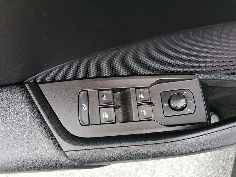 Škoda Octavia (2021) iV 1.4 TSi Clever 150kW - fotka 30 z 36