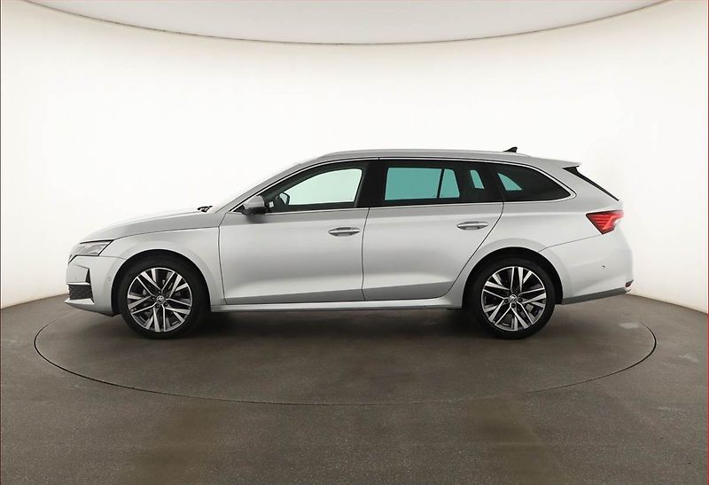 Škoda Octavia (2024) 2.0 TDI, Exclusive Selection - fotka 3 z 30