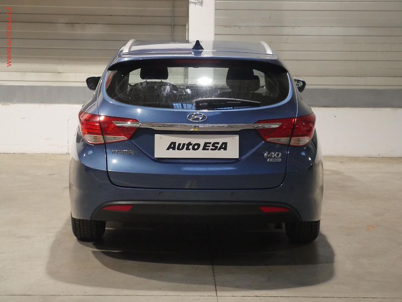 Hyundai i40 (2014) 1.7 CRDi, AT, navi, kamera, - fotka 5 z 21