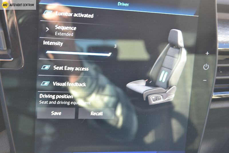 Renault Austral TECHNO MHEV 160 AUTO - fotka 32 z 48