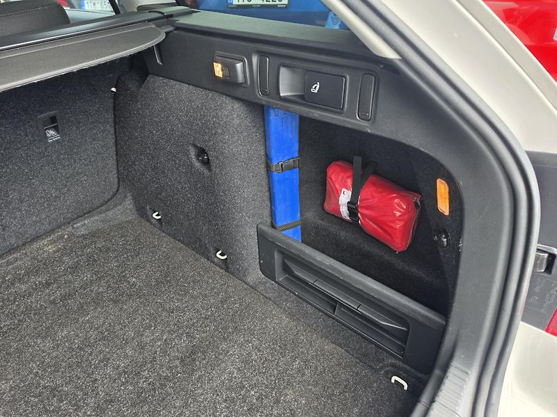 Škoda Octavia 2.0 TDI DSG 4x4 Led kei - fotka 6 z 19