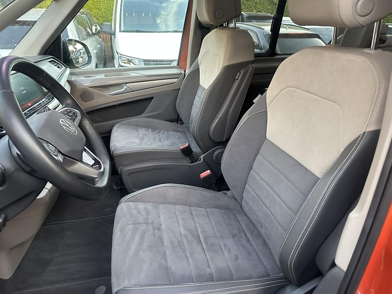 Volkswagen Multivan HIGHLINE, HEAD-UP, STYLE - fotka 21 z 28