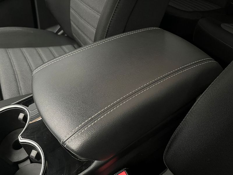 Ford S-MAX 2.5 HEV TITANIUM 7 míst - fotka 23 z 70