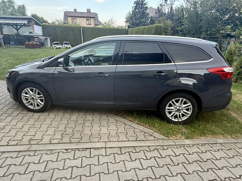 Ford Focus (2014) kombi 1.6TDCI - fotka 6 z 14