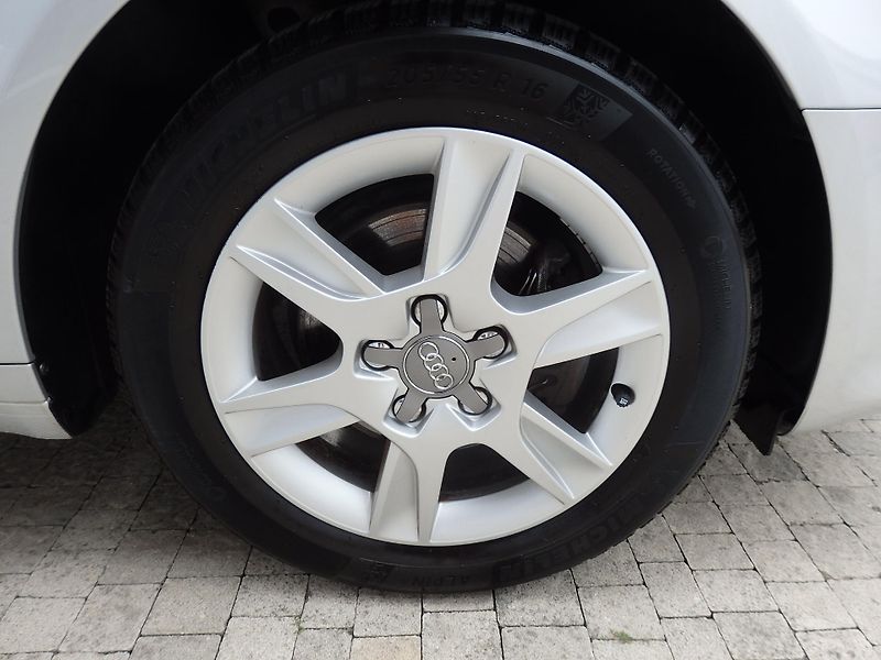 Audi A3 SPORTBACK 1.4 TFSI 6x AIRBAG - fotka 14 z 16