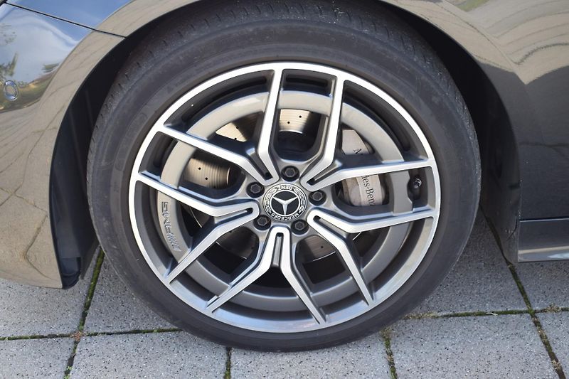 Mercedes-Benz Třídy E (2021) E400d 4M AMG Coupe/KeyLess/mas - fotka 3 z 46