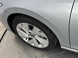 Volkswagen Golf Life DSG - náhled 27