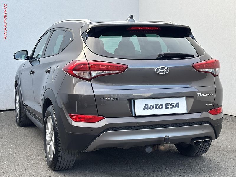 Hyundai Tucson (2016) 2.0 CRDi 4x4, AT, navi, TZ - fotka 6 z 20