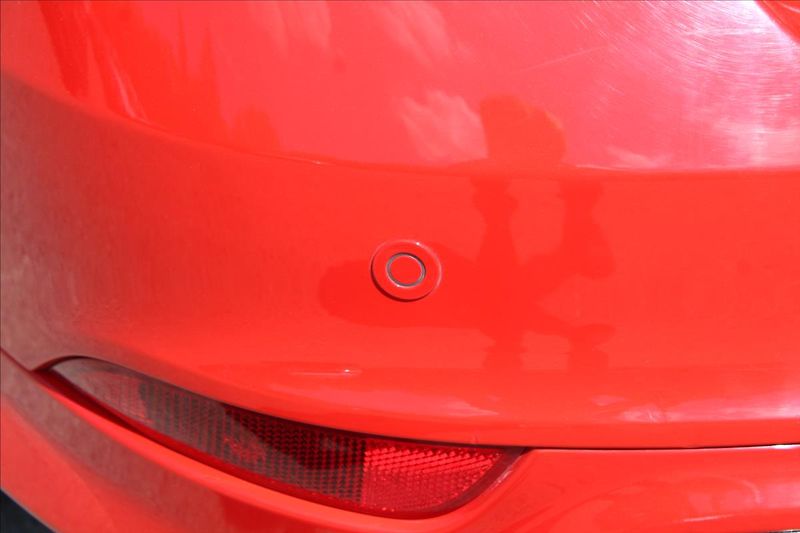 Ford Focus 1,5 EB  NOVÉ V ČR,RED EDITION - fotka 30 z 32