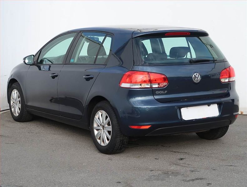 Volkswagen Golf (2011) 1.2 TSI, Tempomat - fotka 4 z 17
