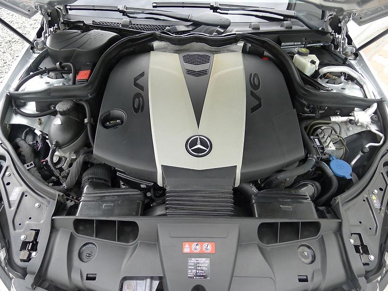 Mercedes-Benz Třídy E E 350 CDI Cabrio - fotka 30 z 30