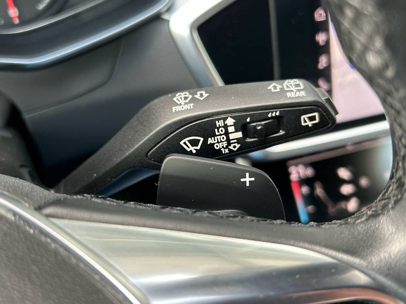 Audi A6 (2021) Avant 3.0 TDI 8AUT Quattro - fotka 18 z 35