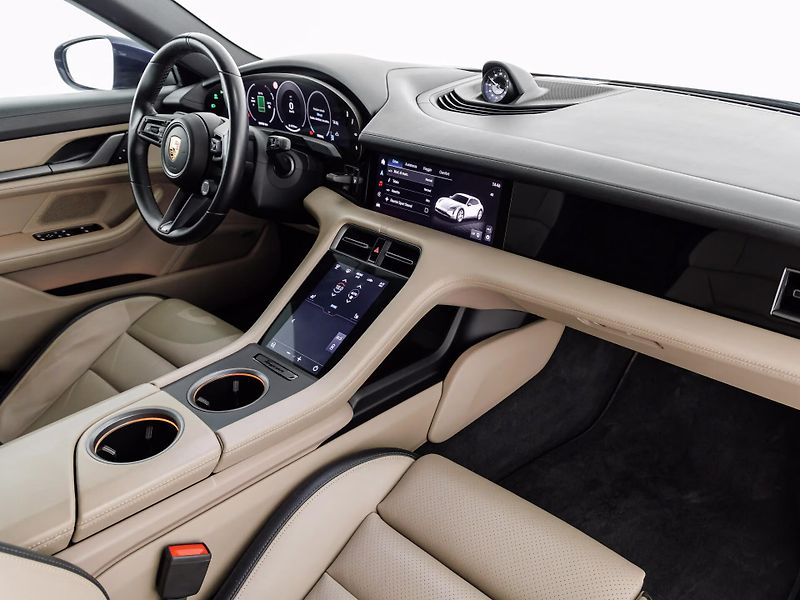 Porsche Taycan 4 Cross Turismo HuD 360 HD-Mat - fotka 16 z 20