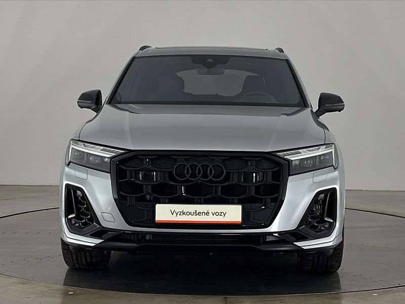 Audi Q7 60 S-Line quattro - fotka 4 z 31