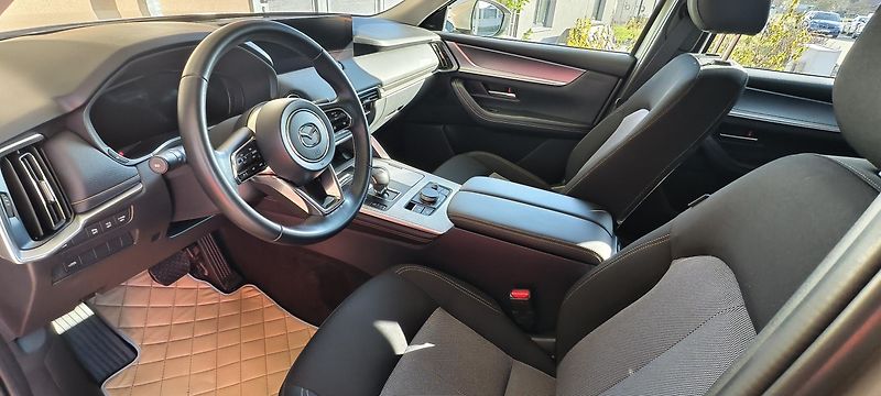 Mazda CX-60 (2023) D 4x4 Exclusive line + pakety - fotka 5 z 11