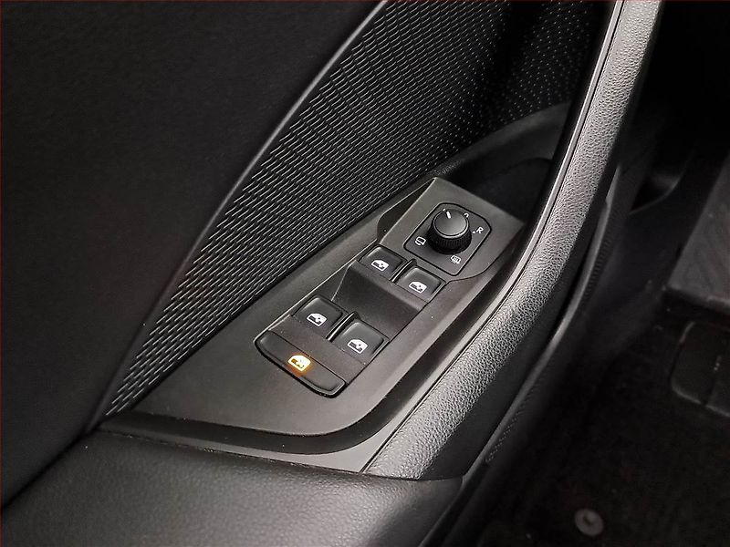 Škoda Octavia (2023) Style 1.5 TSI e-tec - fotka 21 z 22