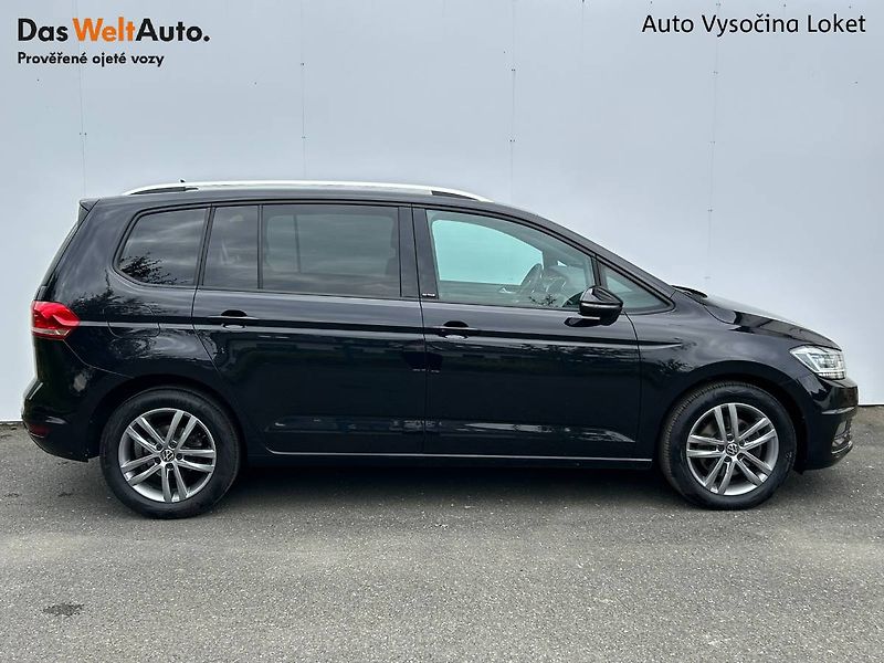 Volkswagen Touran (2023) 2.0 TDI 110kW DSG  Webasto LED - fotka 26 z 32