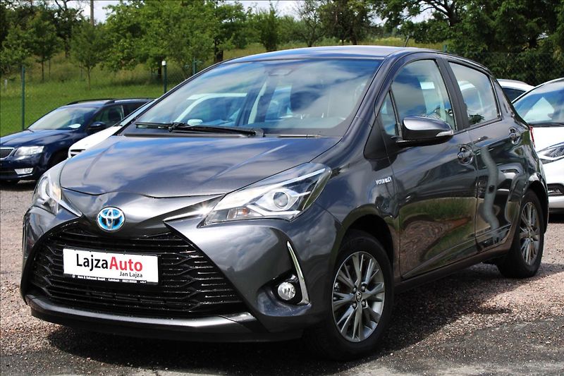 Toyota Yaris 1,5 Hybrid Comfort, Kamera - fotografie inzerátu