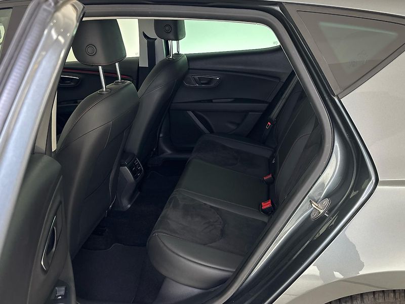 Seat Leon FR - fotka 8 z 27