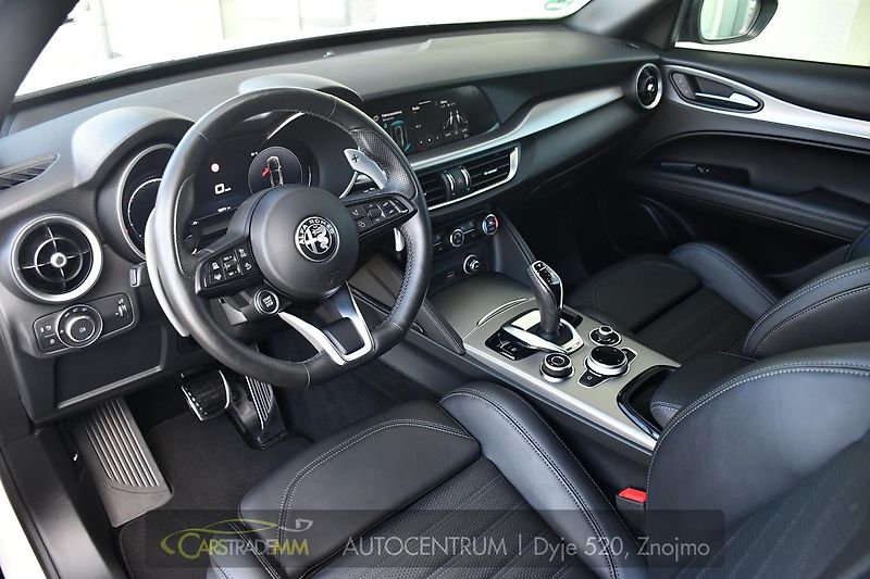 Alfa Romeo Stelvio 2.2 Diesel 16V 154kW Veloce  - fotka 9 z 51