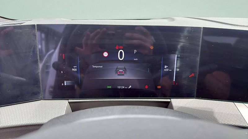 Opel Astra Edition ST 1.2 TURBO (96kW/130 - fotka 16 z 20