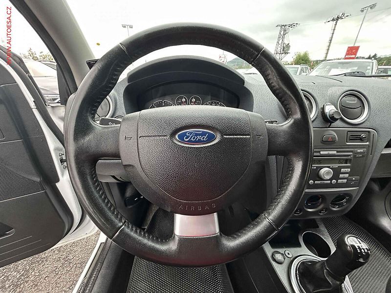 Ford Fusion (2010) 1.4 TDCi, ČR, STK7/28 - fotka 12 z 15