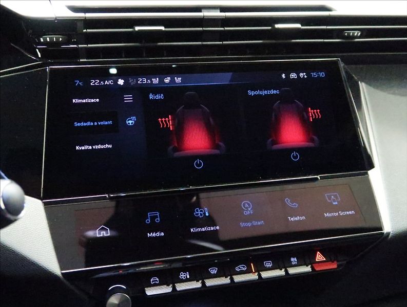Peugeot 308 1,5 BlueHDi  AT ALLURE NAVI ČR - fotka 23 z 47