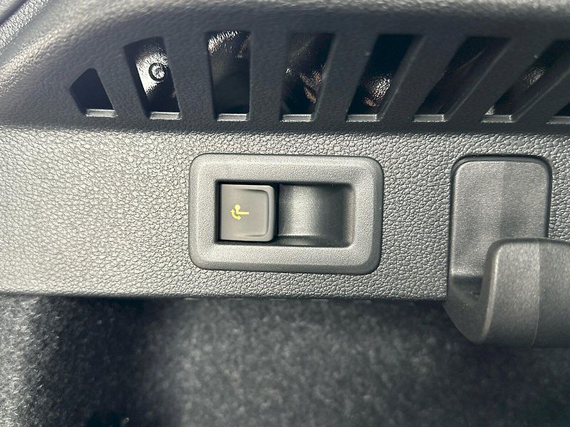 Škoda Kamiq (2025) DSG 1.5TSI 110kW Monte Carlo - fotka 31 z 33