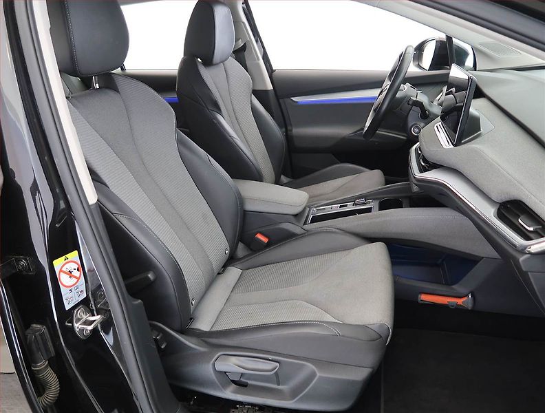 Škoda Enyaq (2022) 60 (62 kWh), SoH 92% - fotka 9 z 25