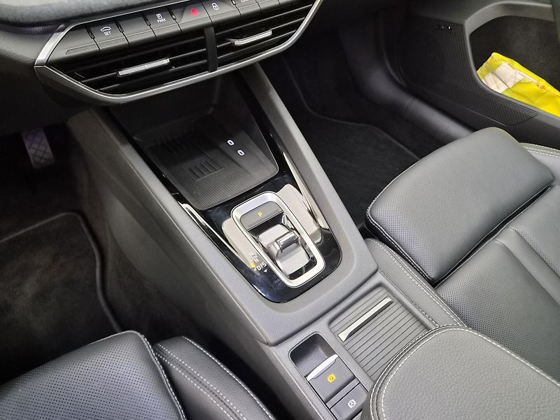 Škoda Octavia 1.5 TSi Exclusive Selection - fotka 22 z 29