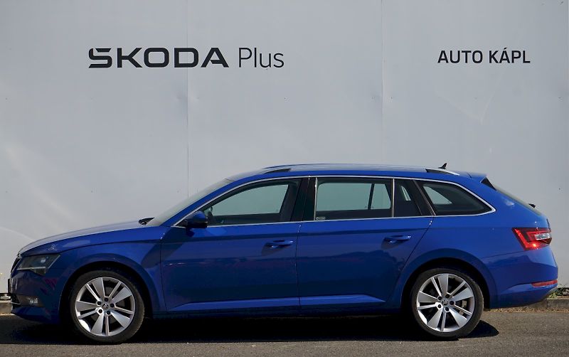 Škoda Superb (2018) TDI 110 kW DSG Style - fotka 5 z 29