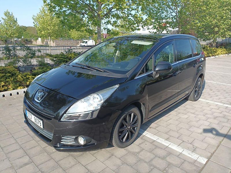 Peugeot 5008 2.0 HDi Automat 7 Míst Panoram - fotka 1 z 14