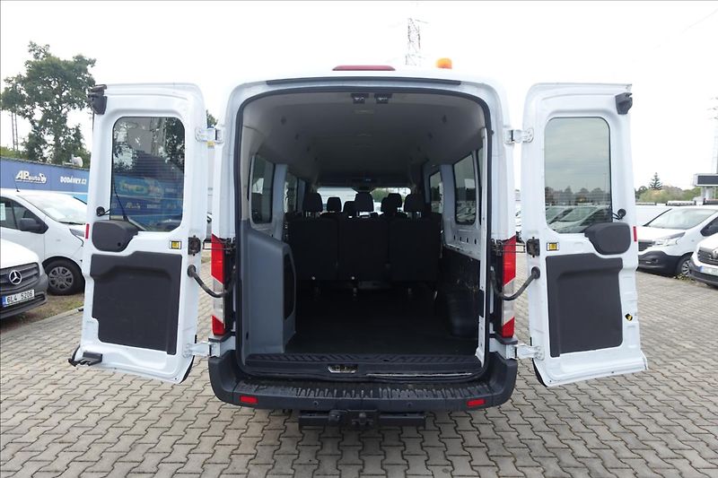 Ford Transit 2,0 TDCI  L3H2 8MÍST BUS KLIMA - fotka 16 z 48