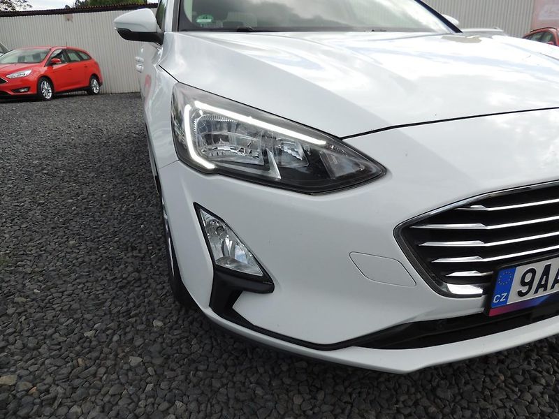 Ford Focus (2022) 1.5TDCi,88kw,Titanium,automat - fotka 59 z 62