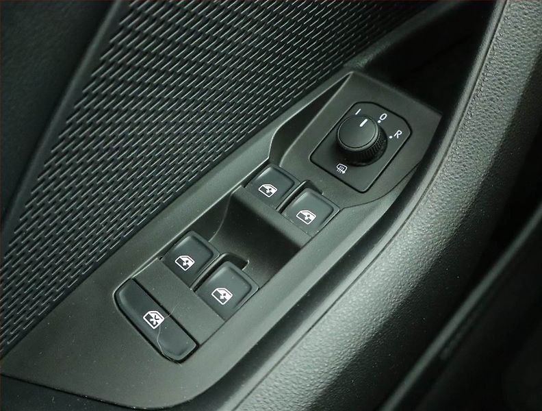 Škoda Octavia (2022) Ambition 2.0 TDI, ČR,1.maj - fotka 14 z 15