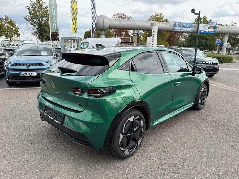 Renault Clio (2026) techno full hybrid E-Tech 160 - fotka 14 z 23