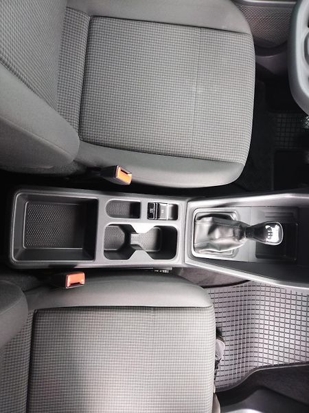 Volkswagen Caddy Maxi 2.0 TDI - fotka 12 z 22
