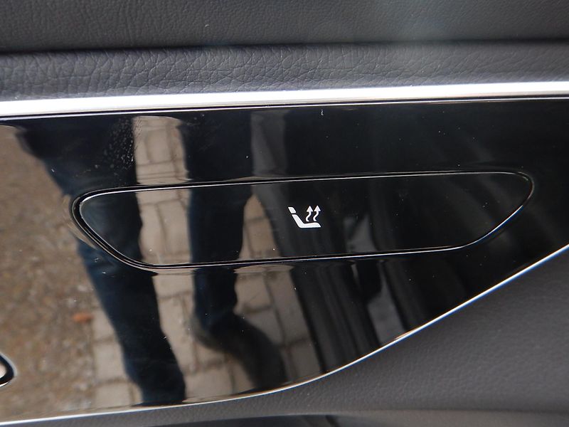 Mercedes-Benz GLC 220 D 4MATIC, ČR - fotka 18 z 25
