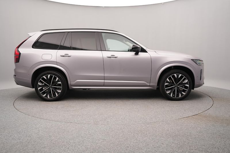 Volvo XC90 (2026) T8 AWD Plug-in DARK PLUS 7m - fotka 13 z 26