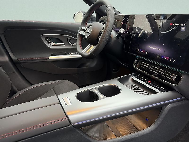 Mercedes-Benz CLA (2026) 200 4M - fotka 12 z 15