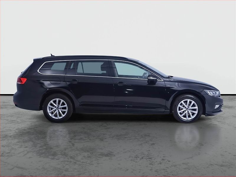 Volkswagen Passat (2021) Business 2.0 TDI, Automat - fotka 6 z 21