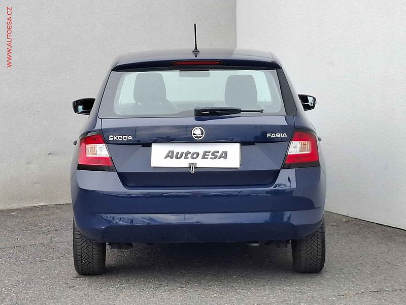 Škoda Fabia (2017) 1.0MPi, ČR, Trumf, AC - fotka 5 z 13