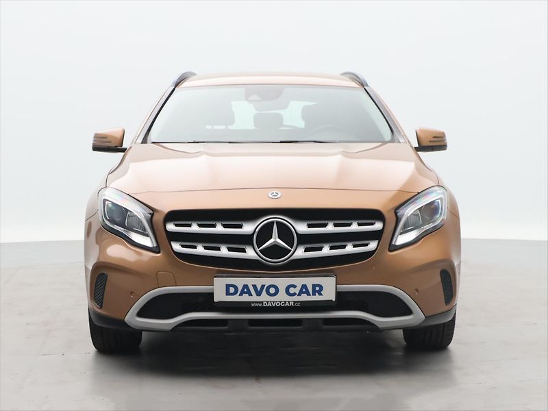 Mercedes-Benz GLA 2,1 200d 100kW 4Matic CZ DPH - fotka 2 z 29