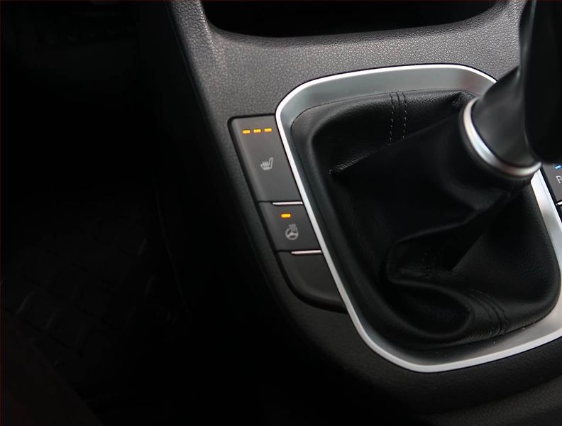 Hyundai i30 (2023) 1.5 DPI, Serv.kniha, Navi - fotka 20 z 20