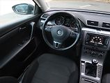Volkswagen Passat (2012) 1.6 TDI, Park. senzory - náhled 7