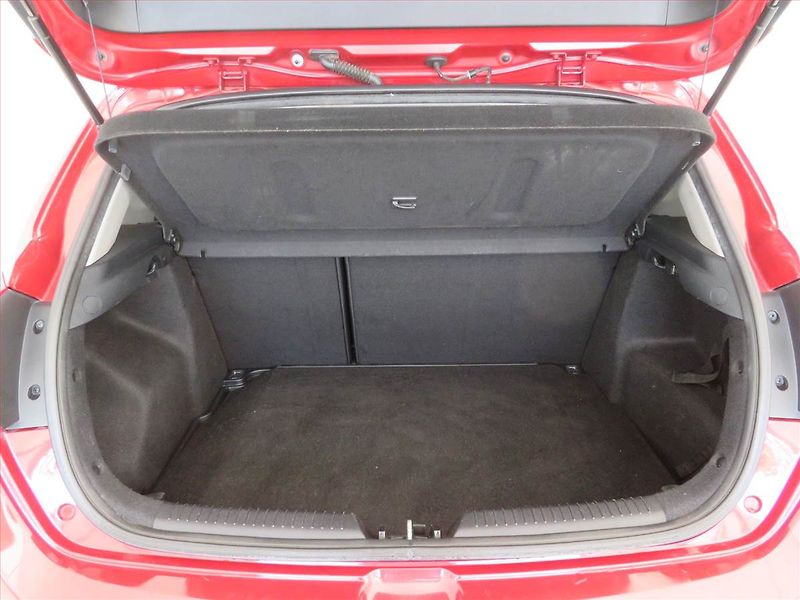 Kia Ceed (2012) Silver 1.4 CVVT, Tempomat - fotka 13 z 15